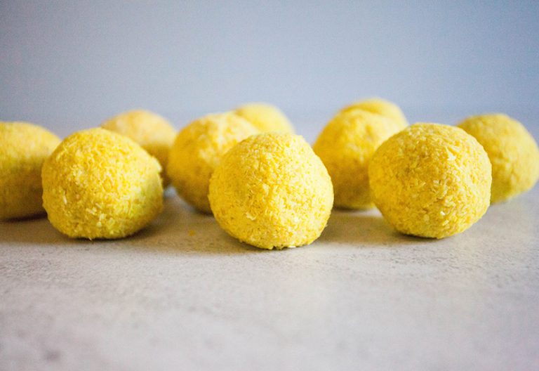 Lemon bliss balls