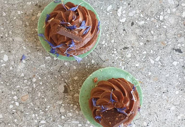 Mini chocolate peppermint cream cups