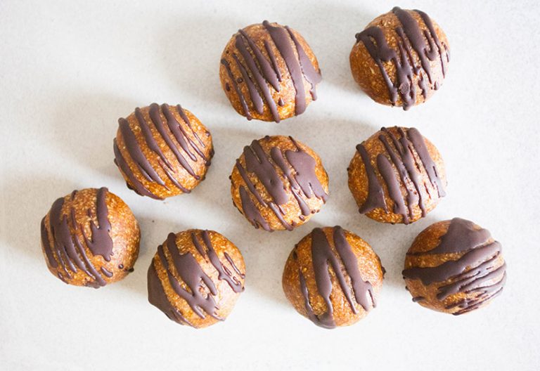 Peanut butter bliss balls