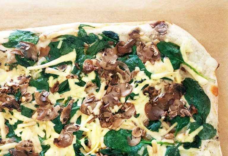 Pizza spinach