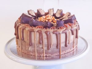 Snickers cake