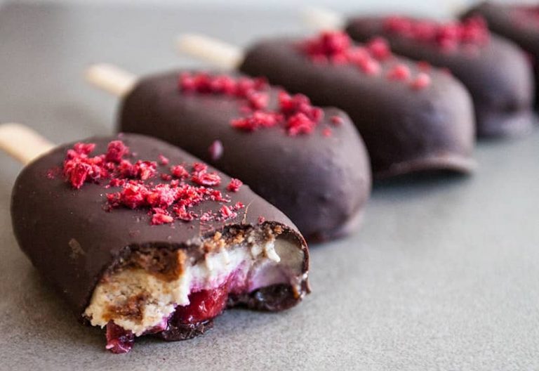 Strawberries and cream pops