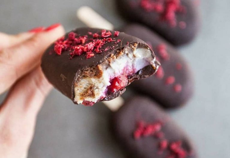 Strawberries and cream pops