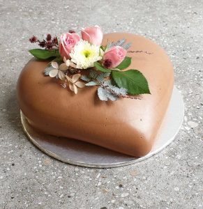 Choc Hazelnut Mousse Heart Cake