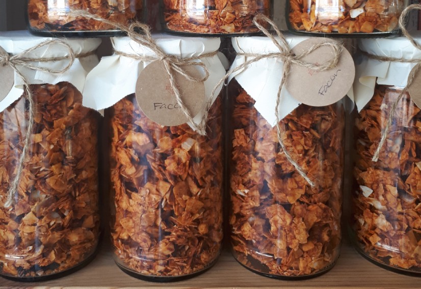 Facon aka BBQ Coconut Chips