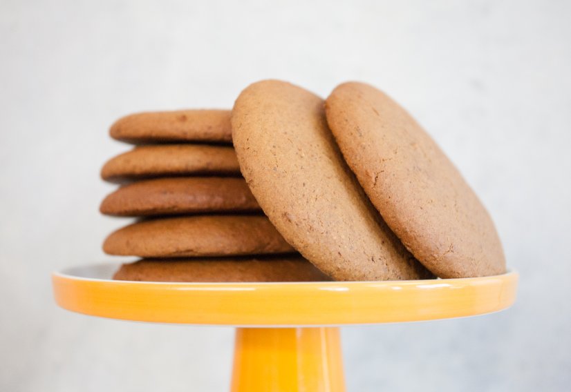 Pecan Gingerbread Cookies