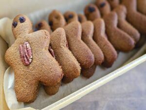 christmas gingerbread folk
