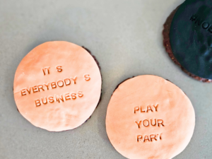 '16 Days' Custom Cookies