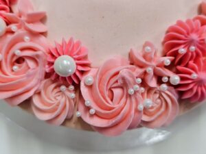 Piped rosettes cakes